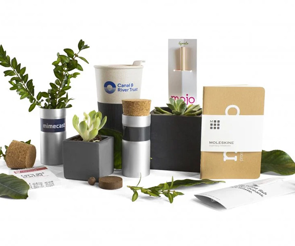 eco-friendly-branded-merchandise-corporate-gift-pack